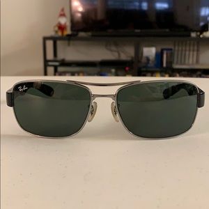 RAY-BAN Sunglasses, RB3522, Like New Condition